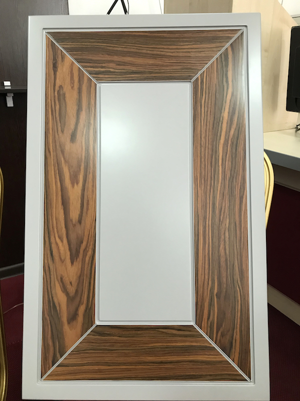 Фасад МДФ фрезерованный со вставкой шпона 16.1