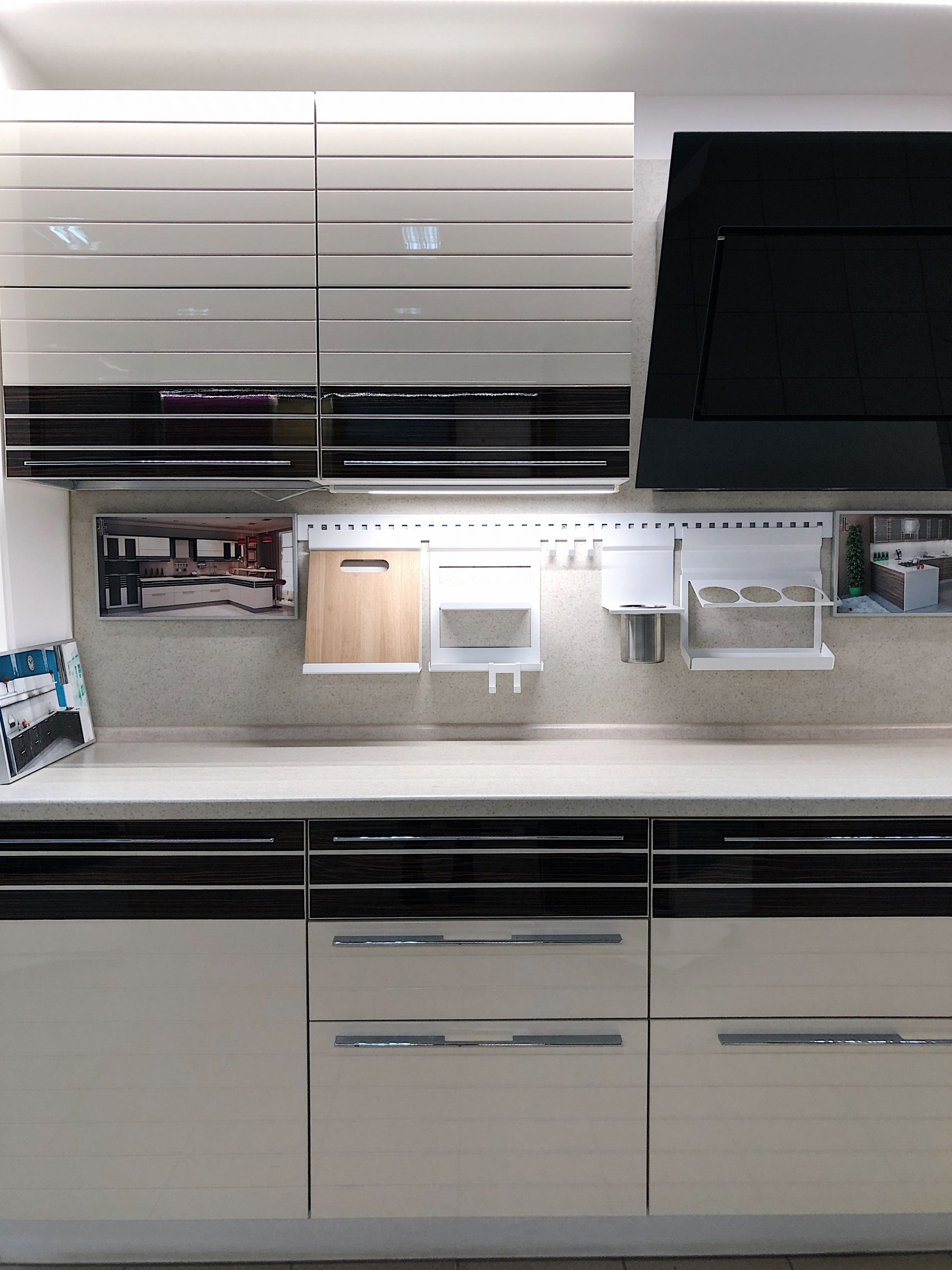 Фасады КОБИ - Шпон и эмаль